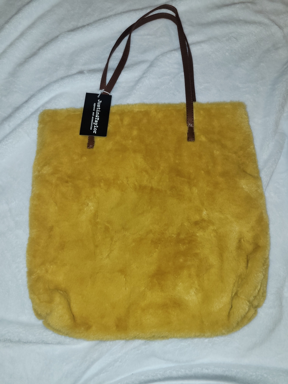 Justin & Taylor Mustard Solid Tote Bag faux Leather